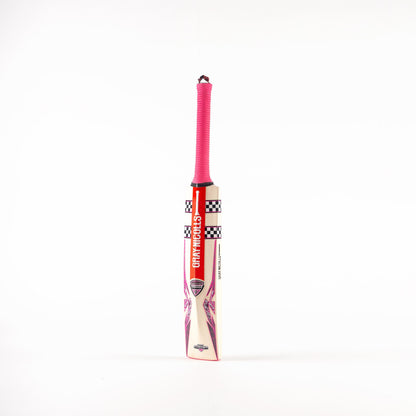 Shockwave 2.1 Cameo Junior Cricket Bat