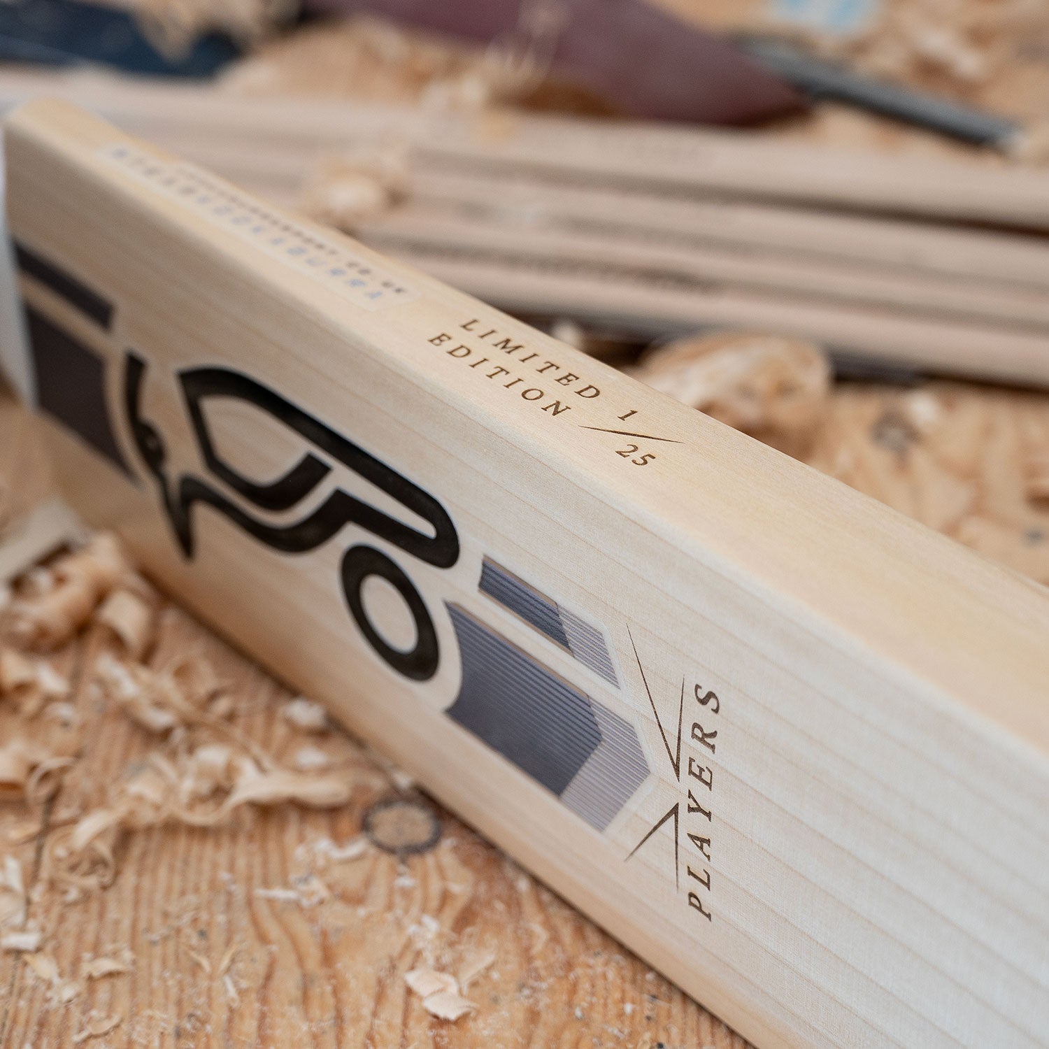 PLAYERS EDITION CRICKET BAT SH