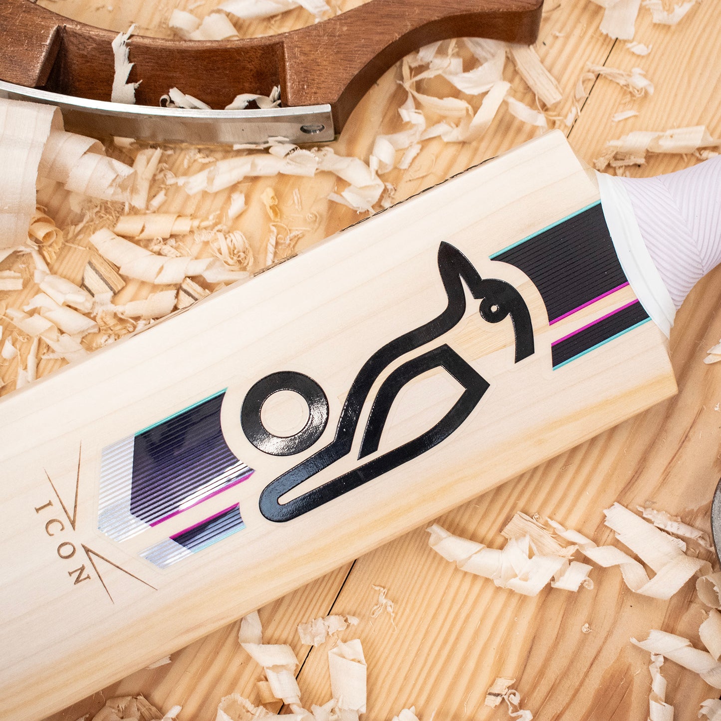 ICON EDITION CRICKET BAT SH