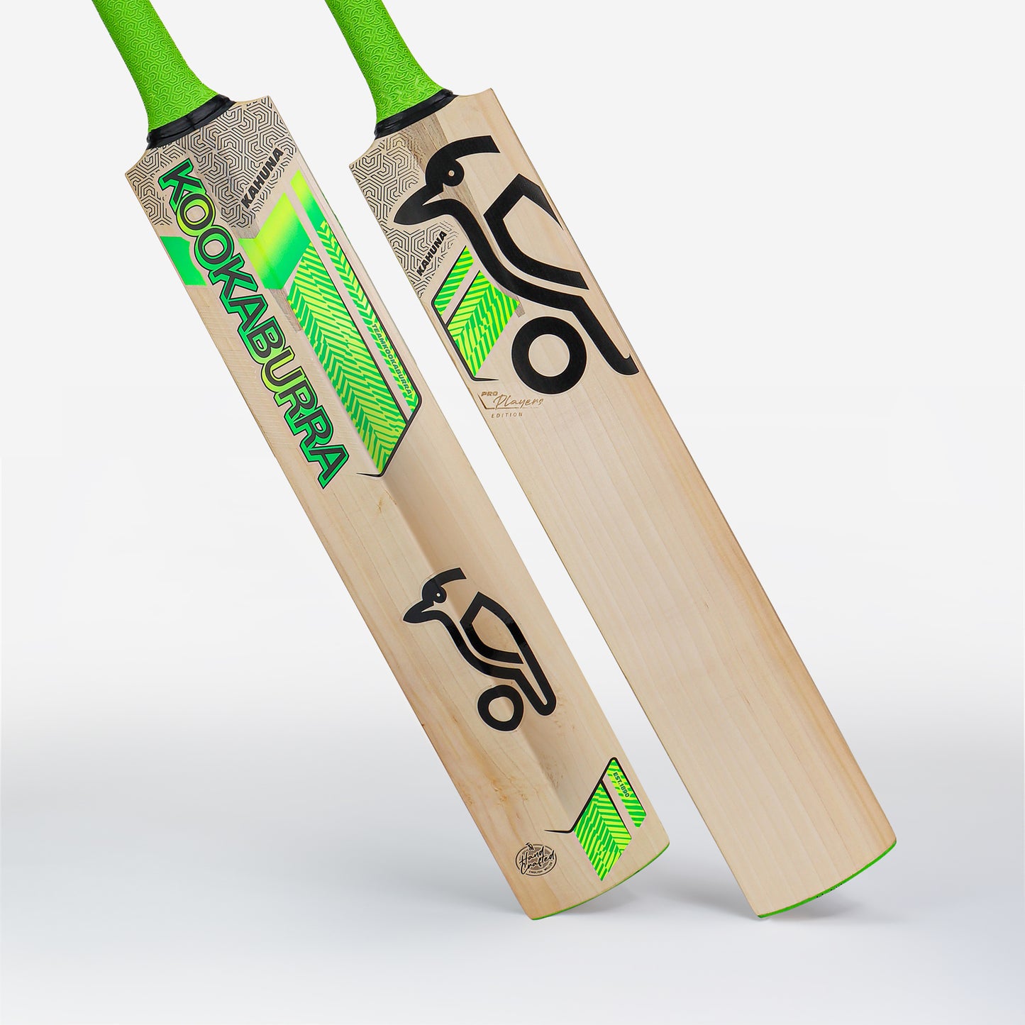 KAHUNA PRO PLAYERS EDITION JUNIOR CRICKET BAT