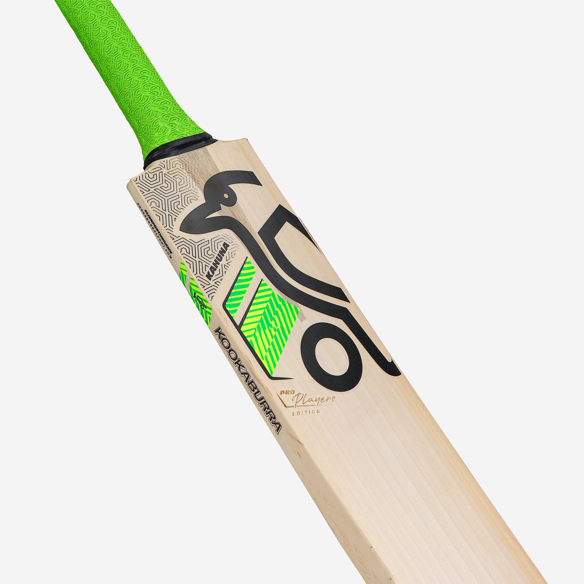 KAHUNA PRO PLAYERS EDITION JUNIOR CRICKET BAT