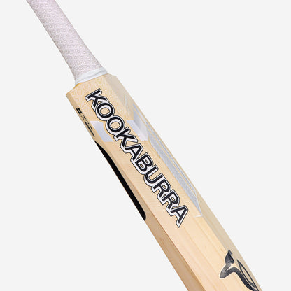 GHOST PRO 1.1 PLAYERS SELECT JUNIOR CRICKET BAT