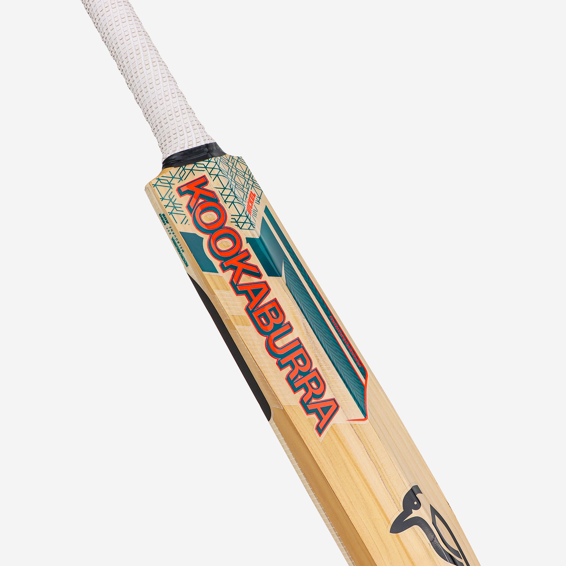NICKEL 6.3 SELECT JUNIOR CRICKET BAT