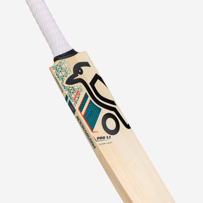 NICKEL PRO 1.1 PLAYERS SELECT JUNIOR CRICKET BAT