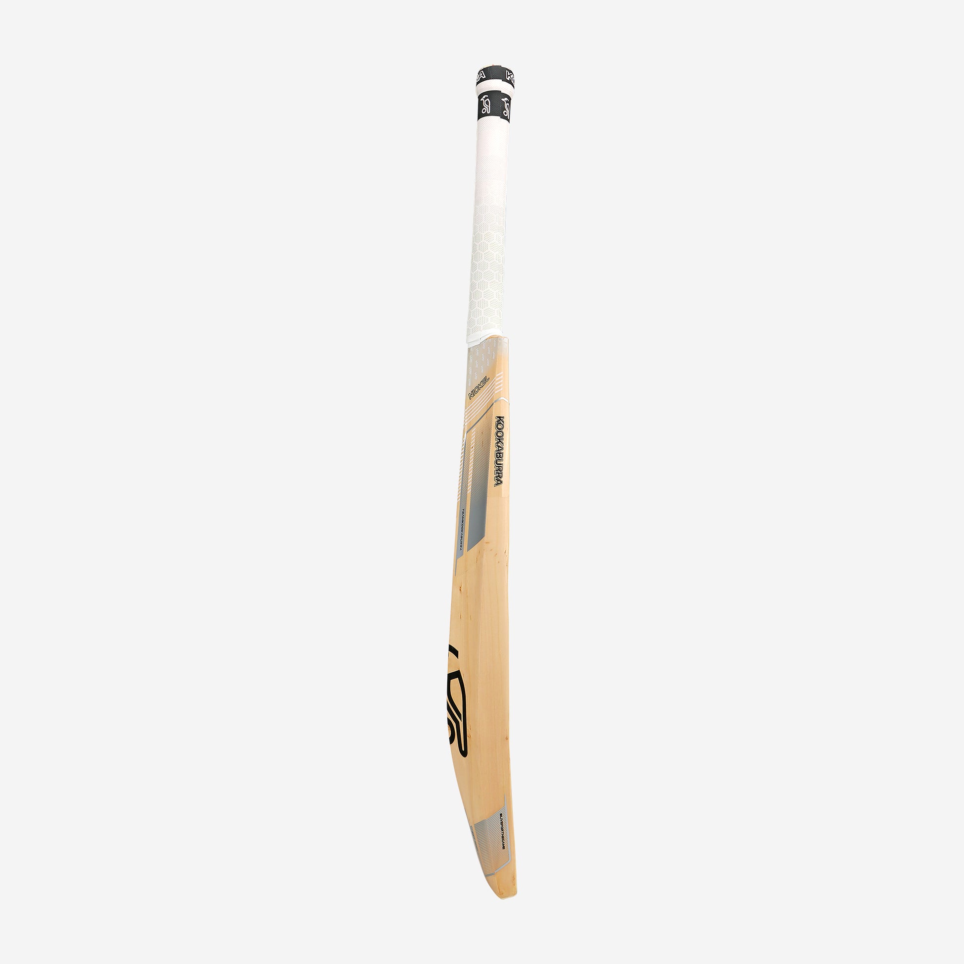 NICKEL 8.1 JUNIOR CRICKET BAT