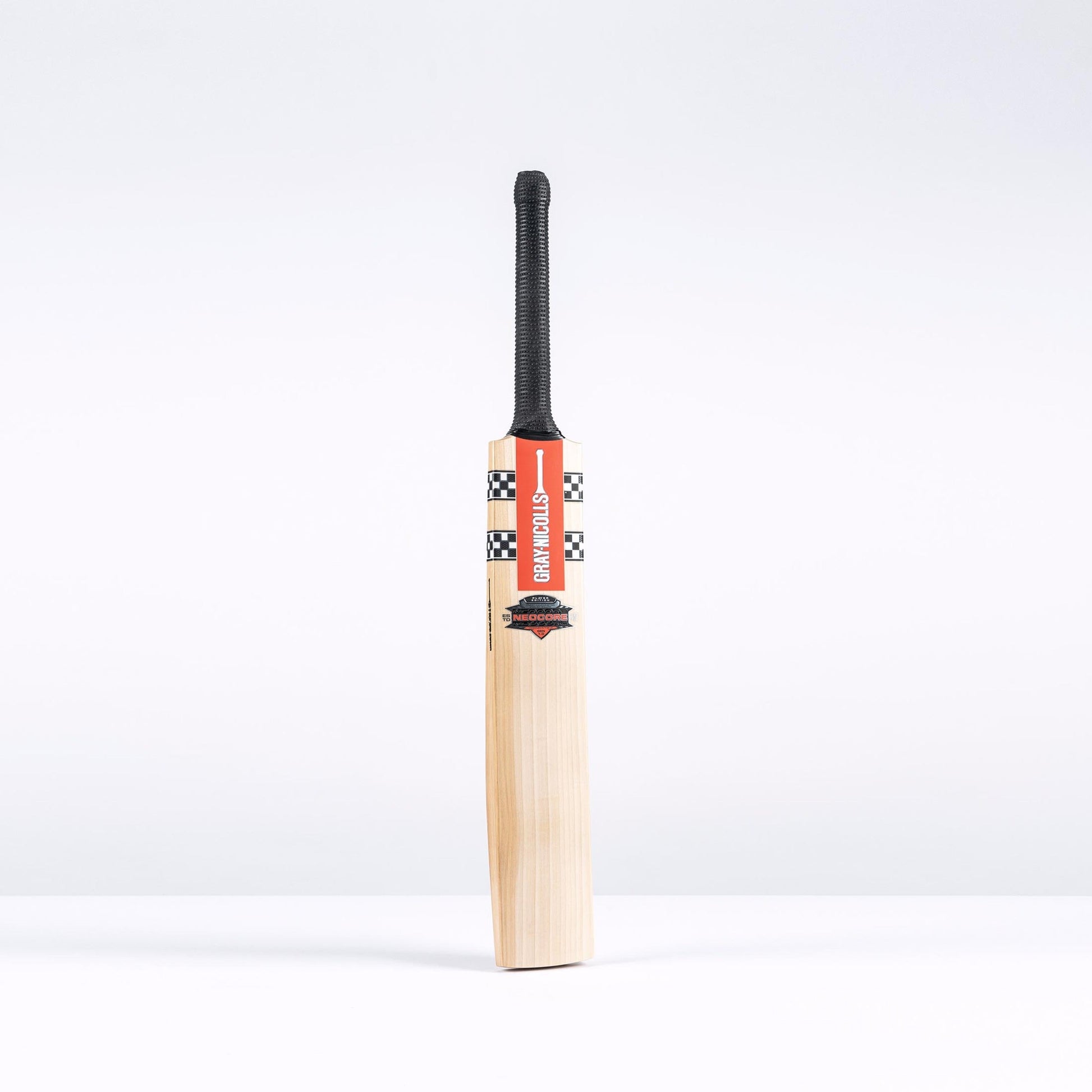 NEOCORE 500 Black Adult Cricket Bat