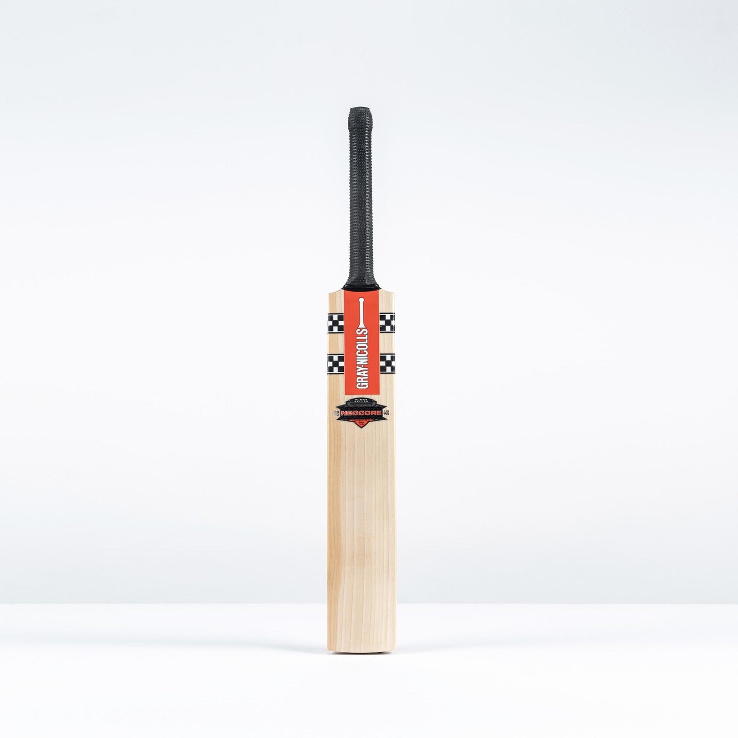 NEOCORE 500 Black Adult Cricket Bat