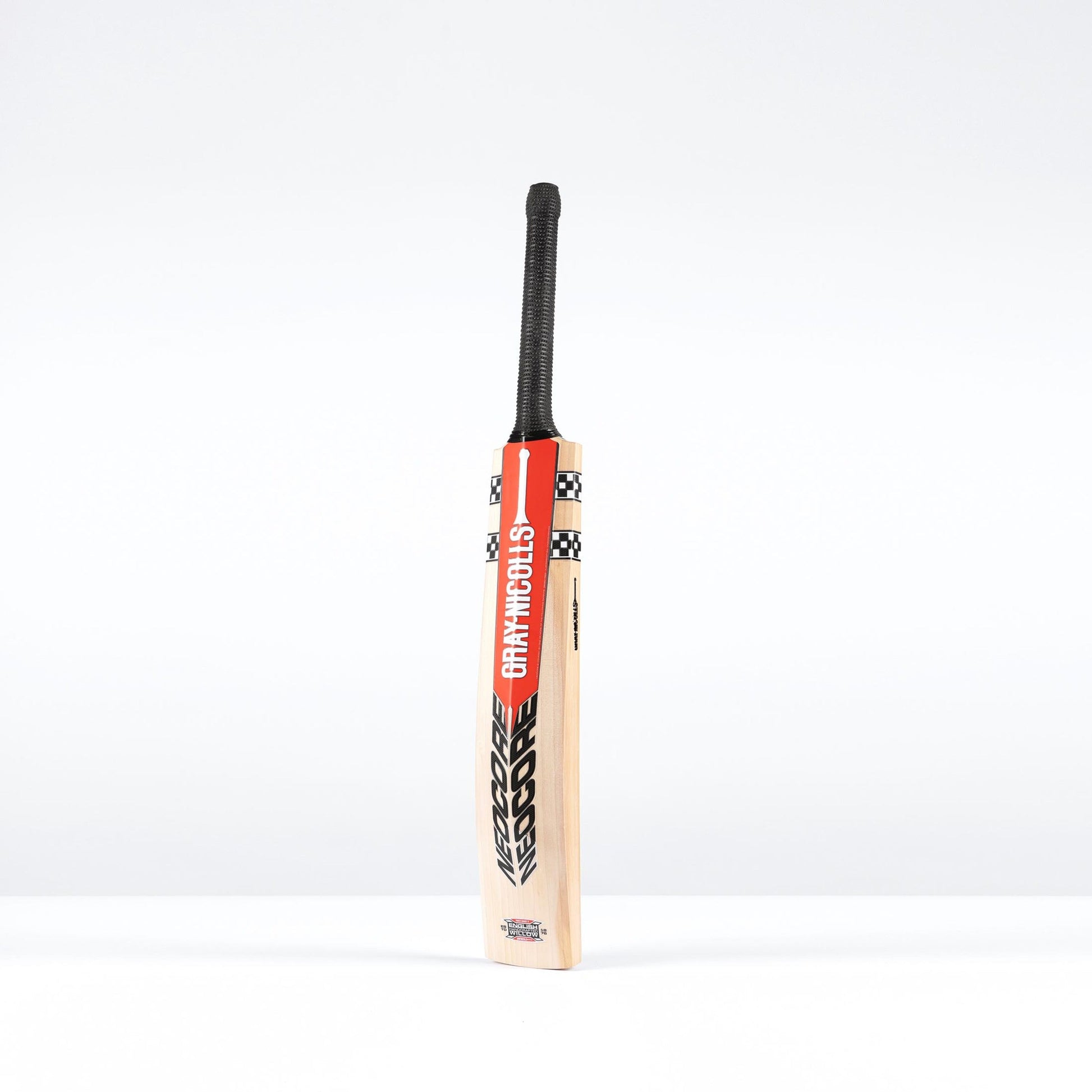 NEOCORE 500 Black Adult Cricket Bat