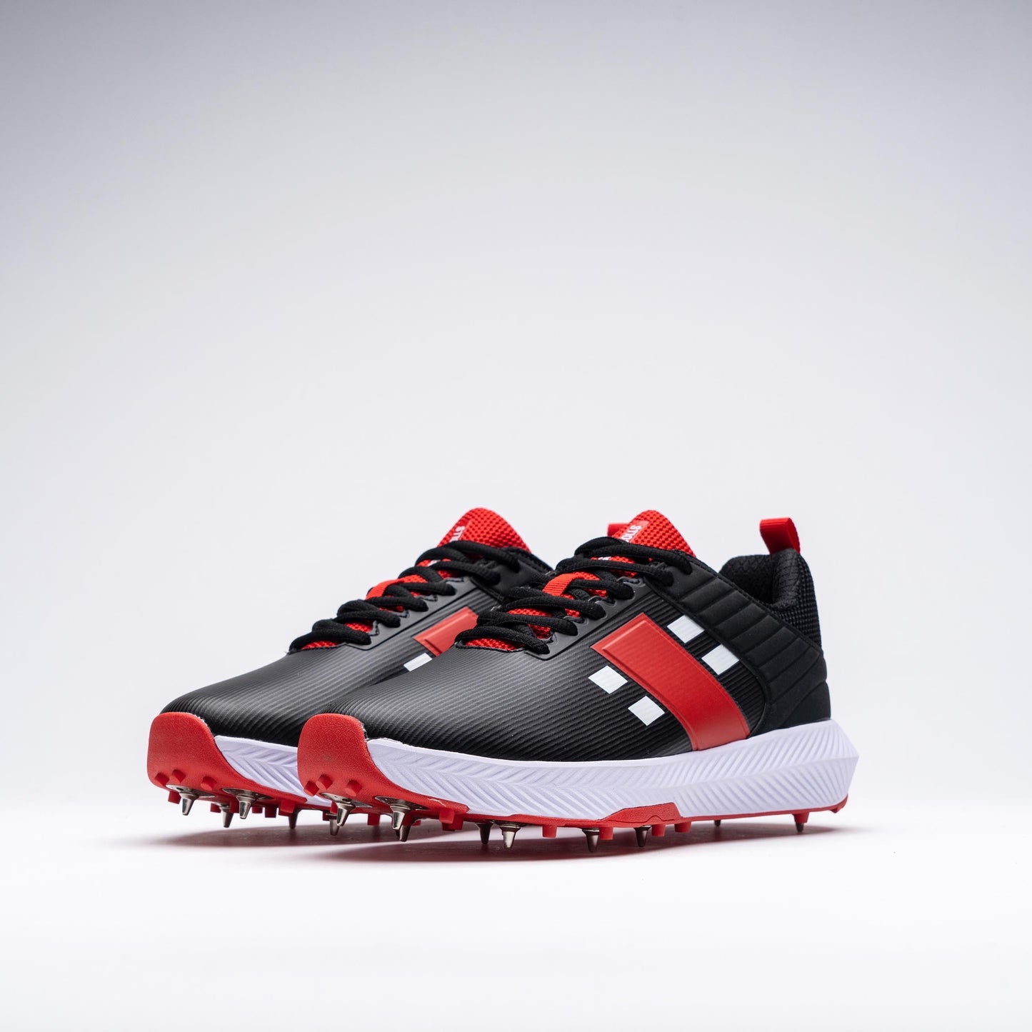 Players 3.0 Black Adult Spike Shoes
